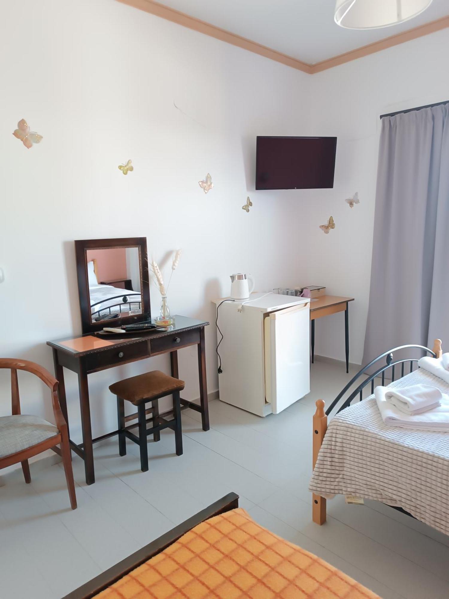 Golden Beach Souvala Exterior photo