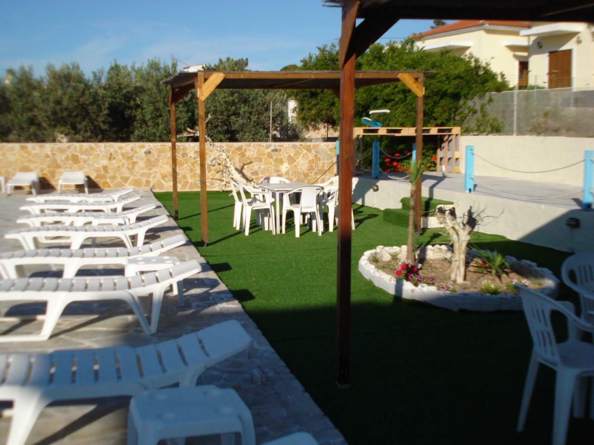 Golden Beach Souvala Exterior photo